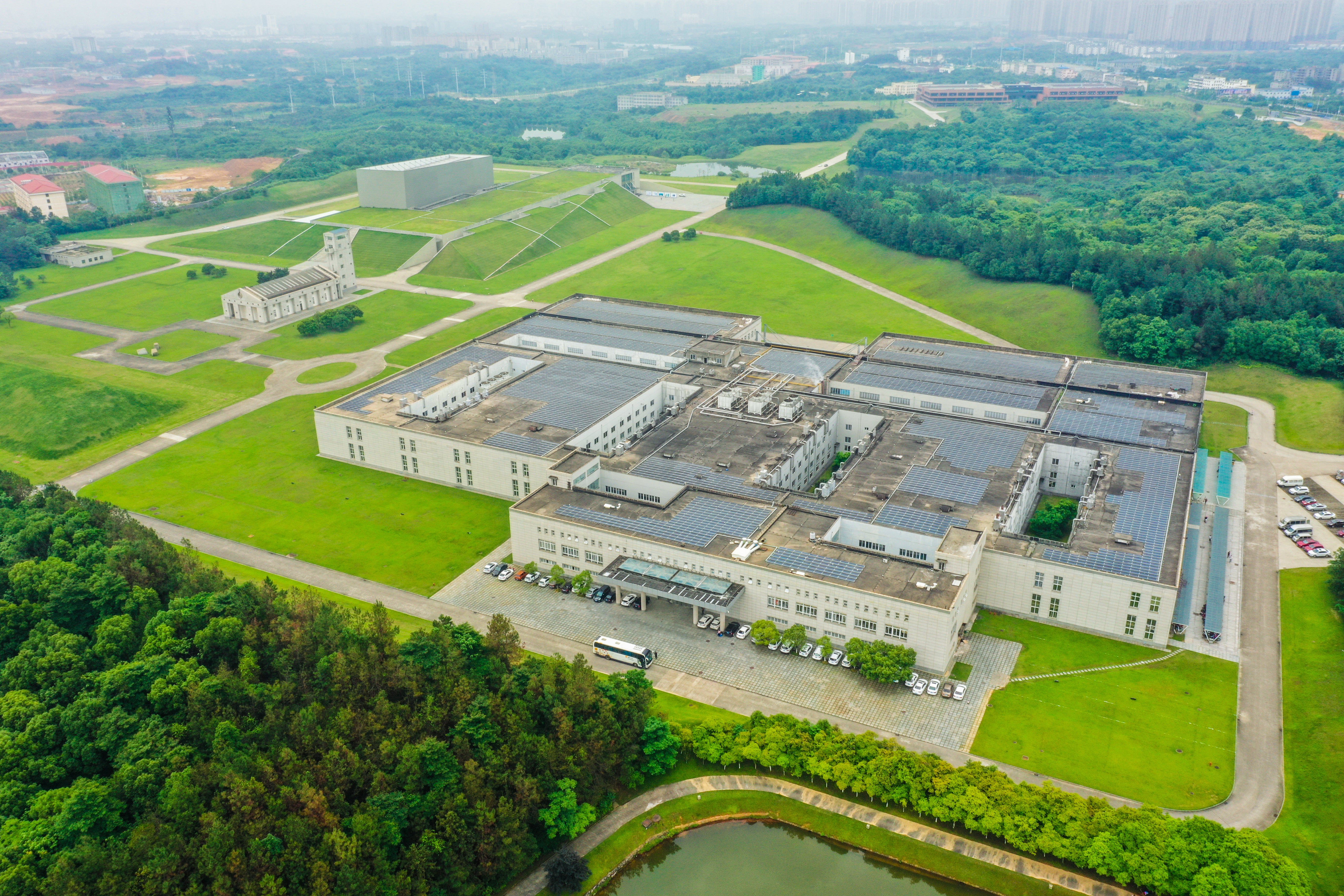 俯瞰今年会·(jinnianhui)金字招牌药谷 .jpeg